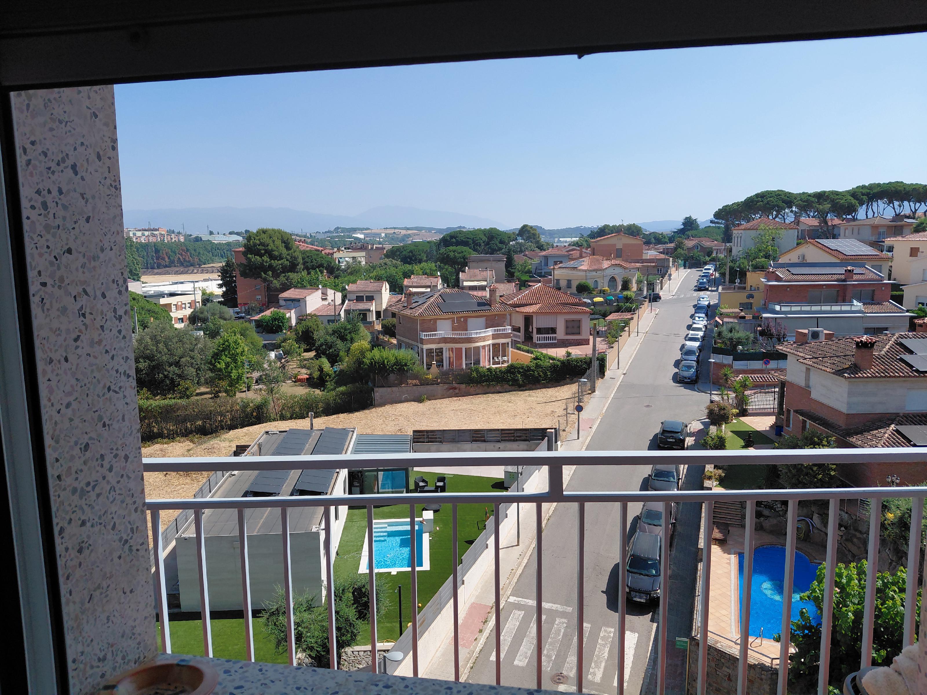Imagen 1 Piso en venta en Montornès Del Vallès / Piso en la sexta planta en el  centro de Montornes 