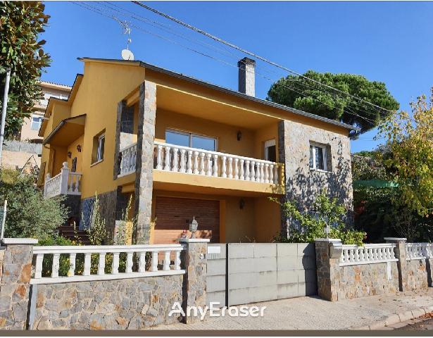 Imagen 1 Inmueble 302839 - Casa Aislada en venta en Sant Fost De Campsentelles / Preciosa casa a 20 m. de Barcelona y...