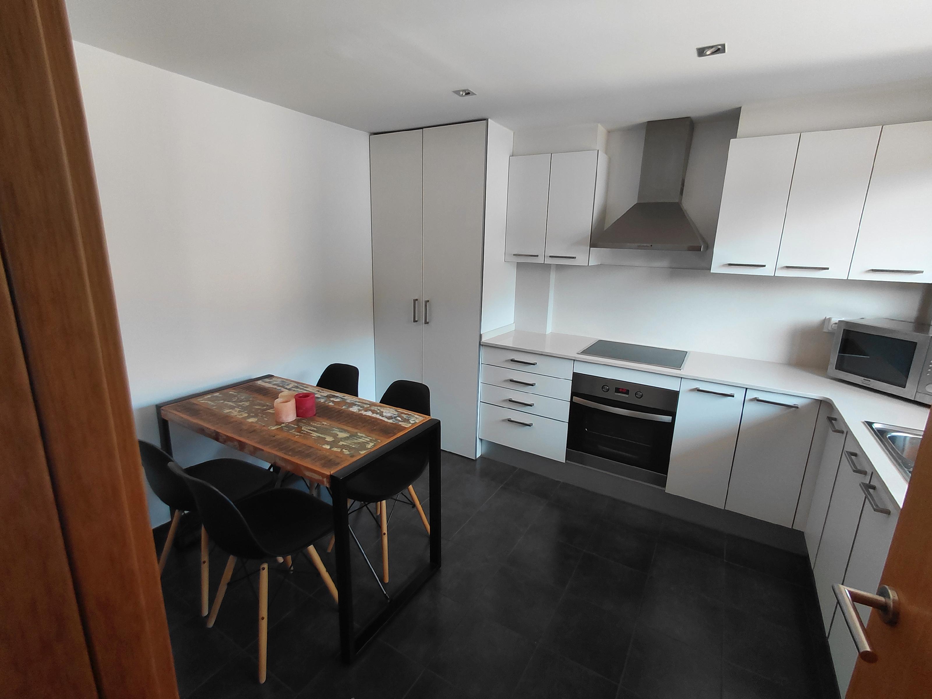 Imagen 7 Casa Pareada en venta en Gualba / Casa luminosa con jardín y vistas al Montseny en Gualba 