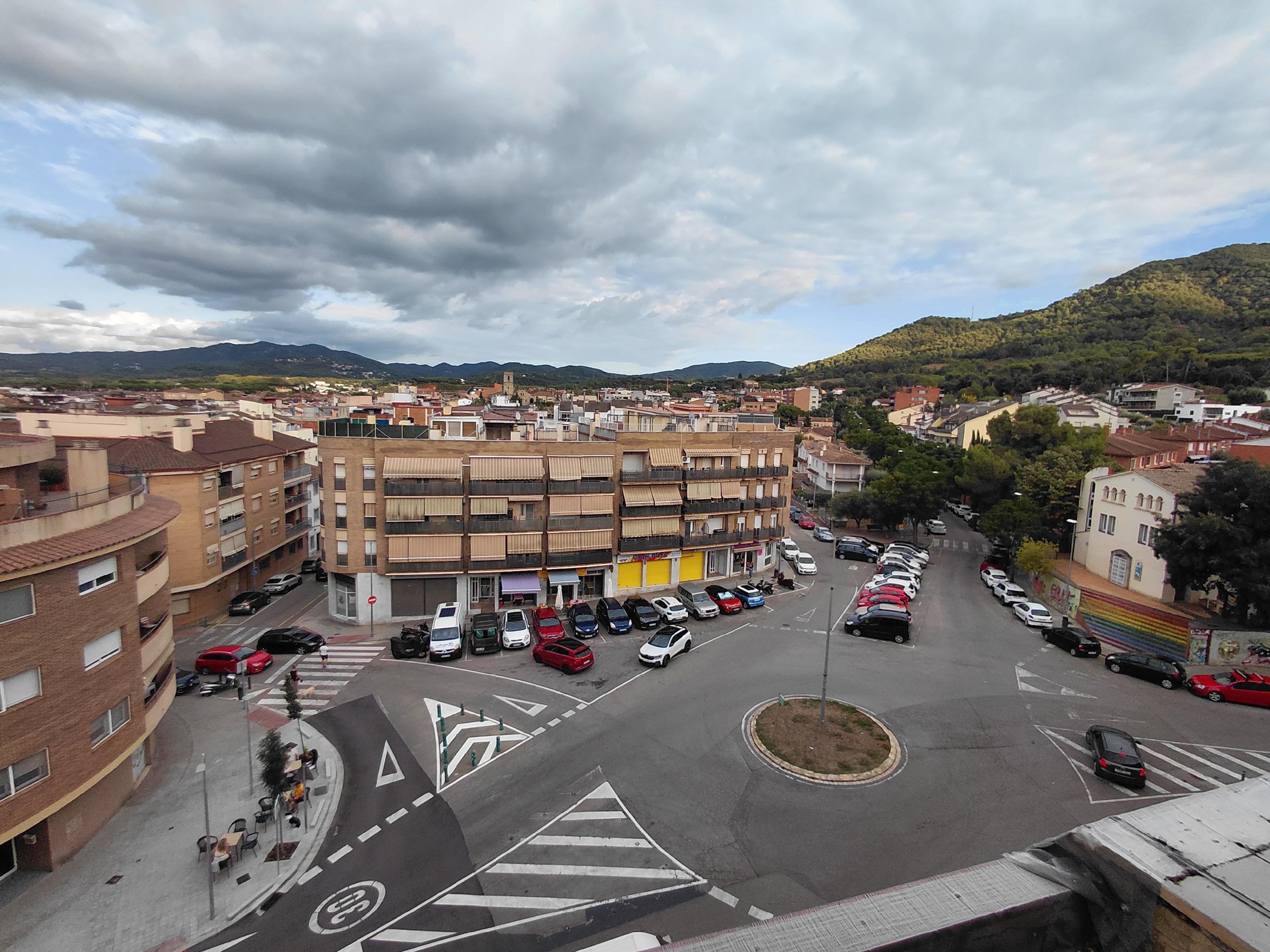 Imagen 11 Piso en venta en Montornès Del Vallès / Duplex en el centro de Montornes del Valles