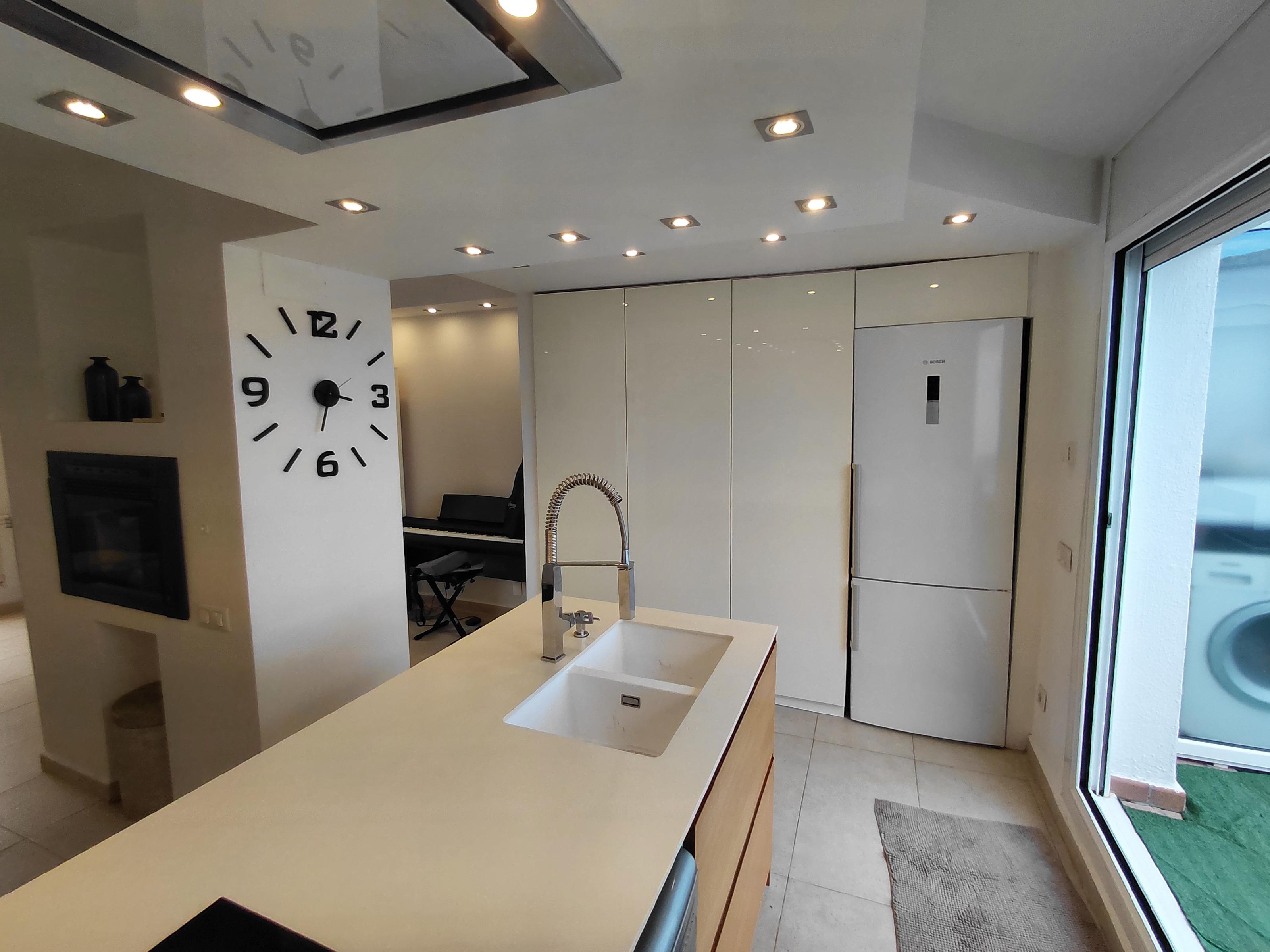 Imagen 7 Piso en venta en Montornès Del Vallès / Duplex en el centro de Montornes del Valles