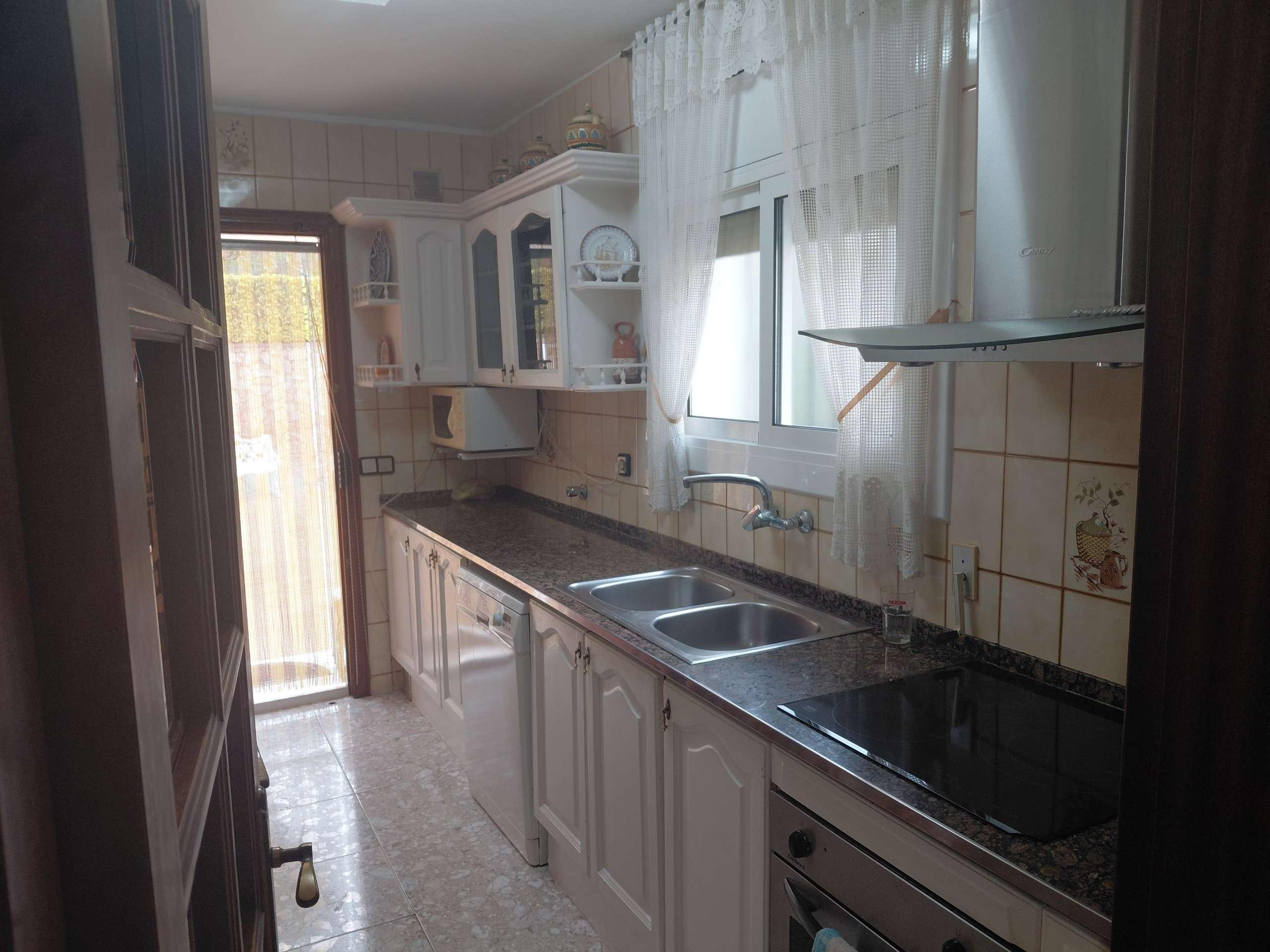 Imagen 21 Casa en venta en Sant Fost De Campsentelles / Gran casa con piscina a 10 min. de Badalona
