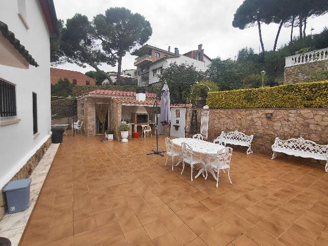 Imagen 5 Inmueble 306402 - Casa en venta en Sant Fost De Campsentelles / Gran casa con piscina a 10 min. de Badalona