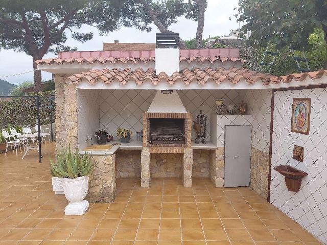 Imagen 4 Inmueble 306402 - Casa en venta en Sant Fost De Campsentelles / Gran casa con piscina a 10 min. de Badalona