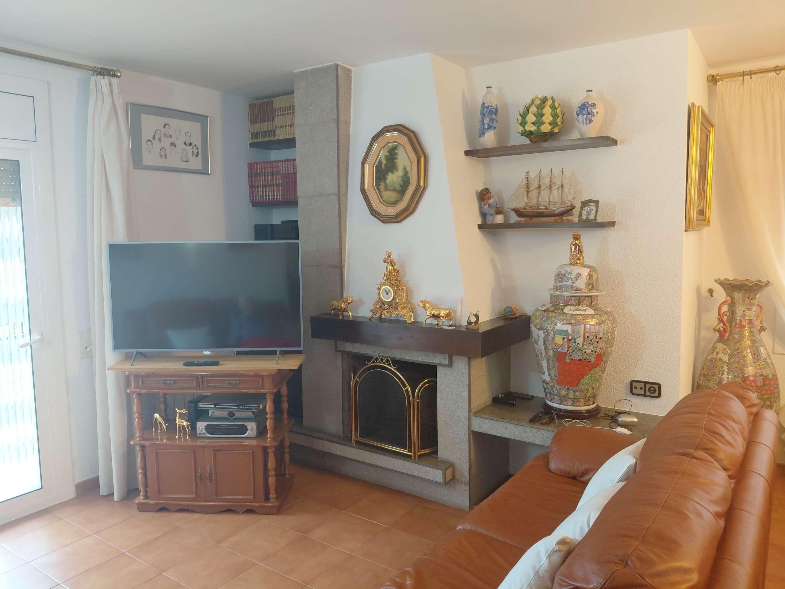 Imagen 14 Casa en venta en Sant Fost De Campsentelles / Gran casa con piscina a 10 min. de Badalona