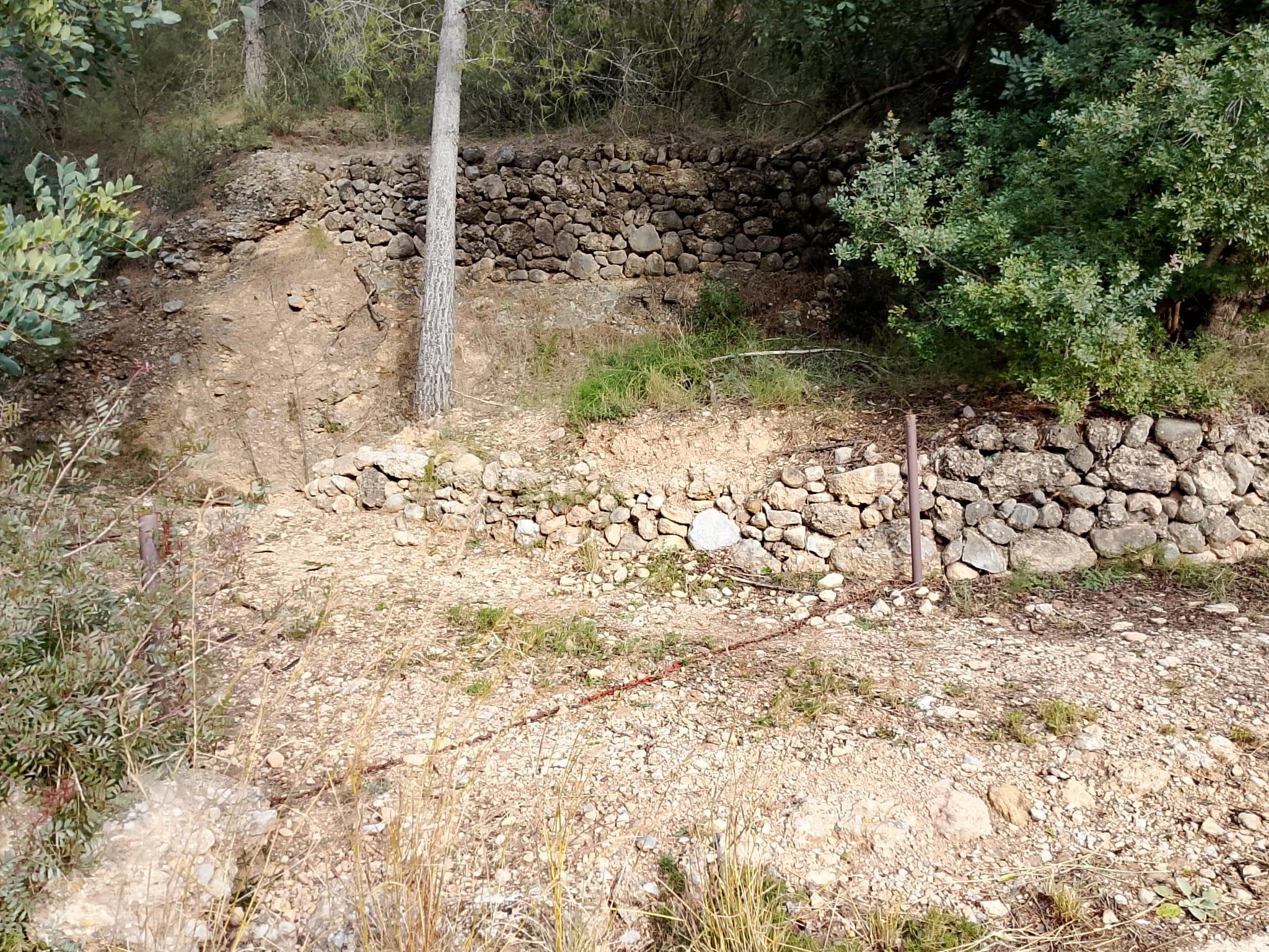 Imagen 10 Solar Rústico en venta en Figueroles / Diirección Lucena del Cil, a 1 kmt del pueblo