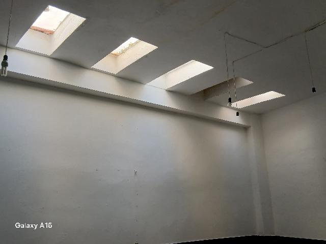 Imagen 4 Inmueble 302294 - Local Comercial en venta en Borriana/burriana /  Ubicado en zona de entrada y salida. Apto...