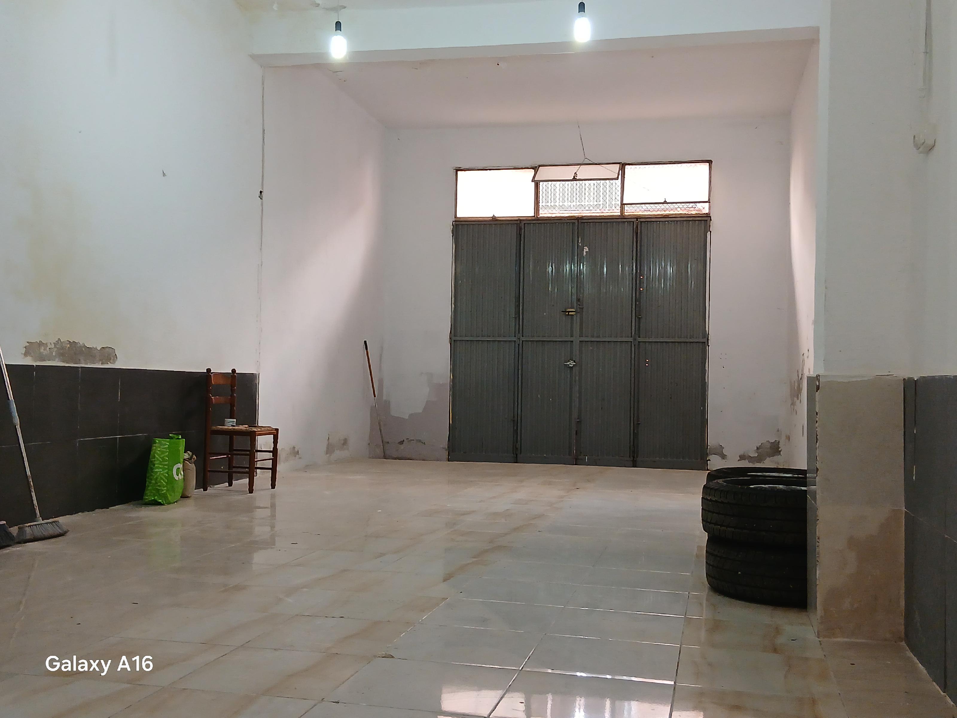 Imagen 7 Local Comercial en venta en Borriana/burriana /  Ubicado en zona de entrada y salida. Apto...