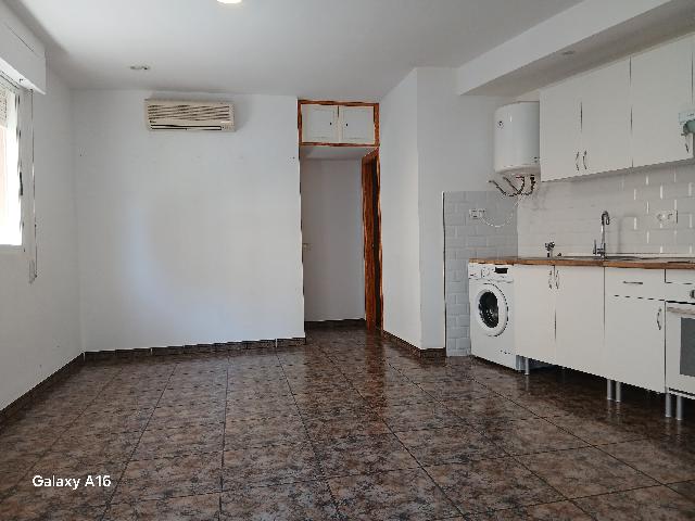 Imagen 2 Inmueble 302312 - Planta Baja en venta en Vila-real /  Villarreal, Entrada, cerca Avenida ALEMANIA