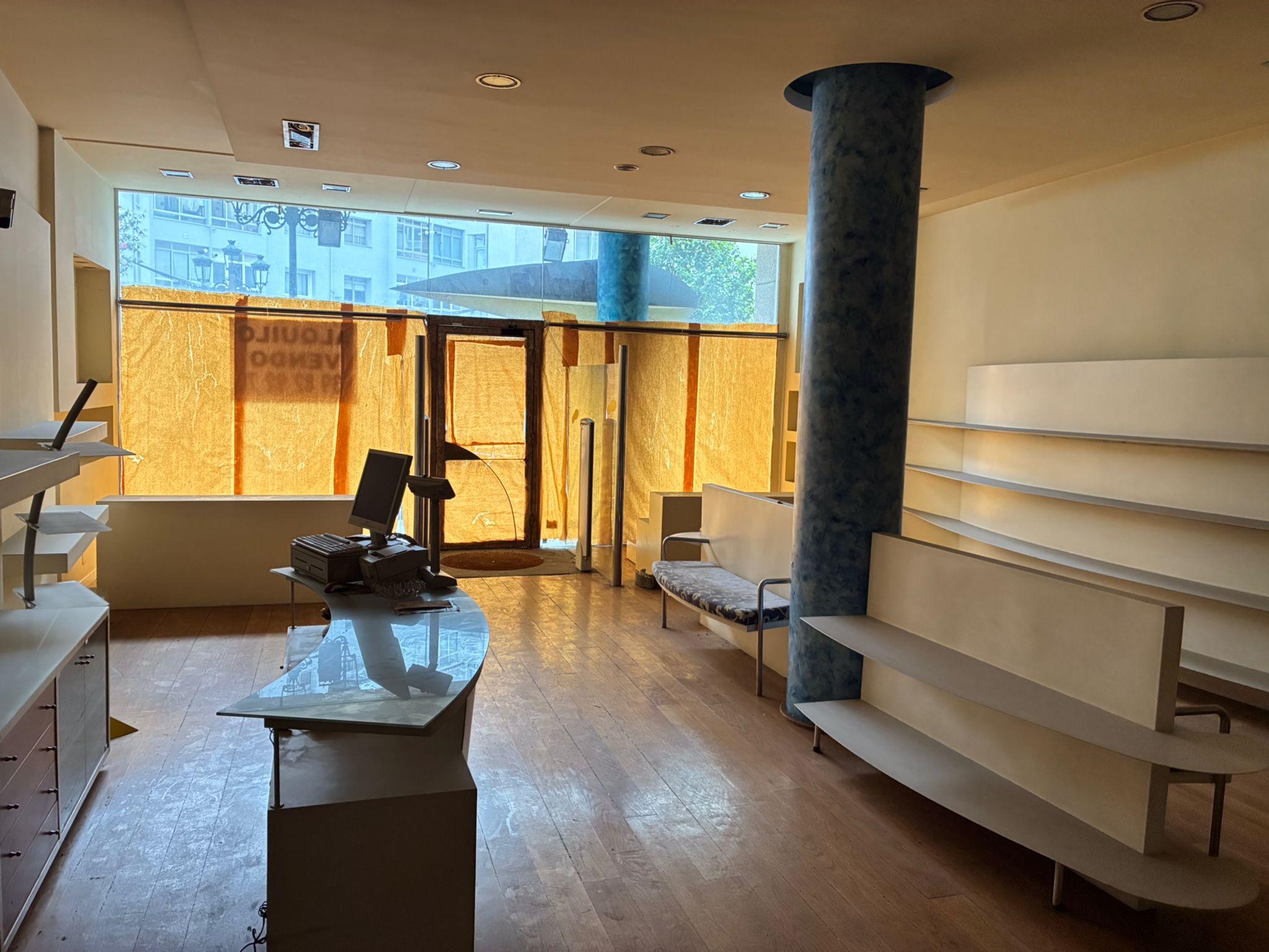 Imagen 7 Local Comercial en alquiler en Vigo / Zona Independencia