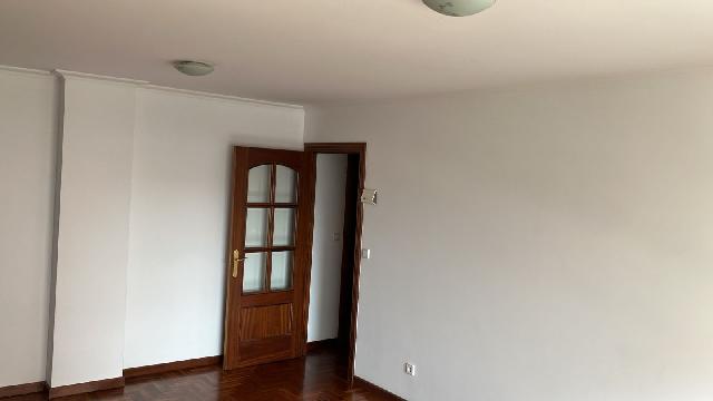 Imagen 10 Inmueble 301305 - Apartamento en alquiler en Vigo / Coia cercanias al estadio Balaidos con plaza de garage