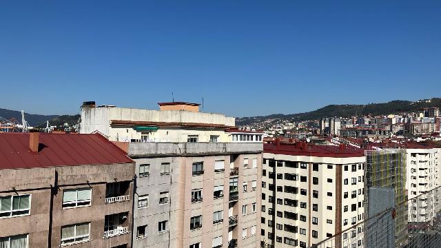 Imagen 2 Inmueble 301587 - Ático en alquiler en Vigo / Rosalia de Castro, pleno centro 