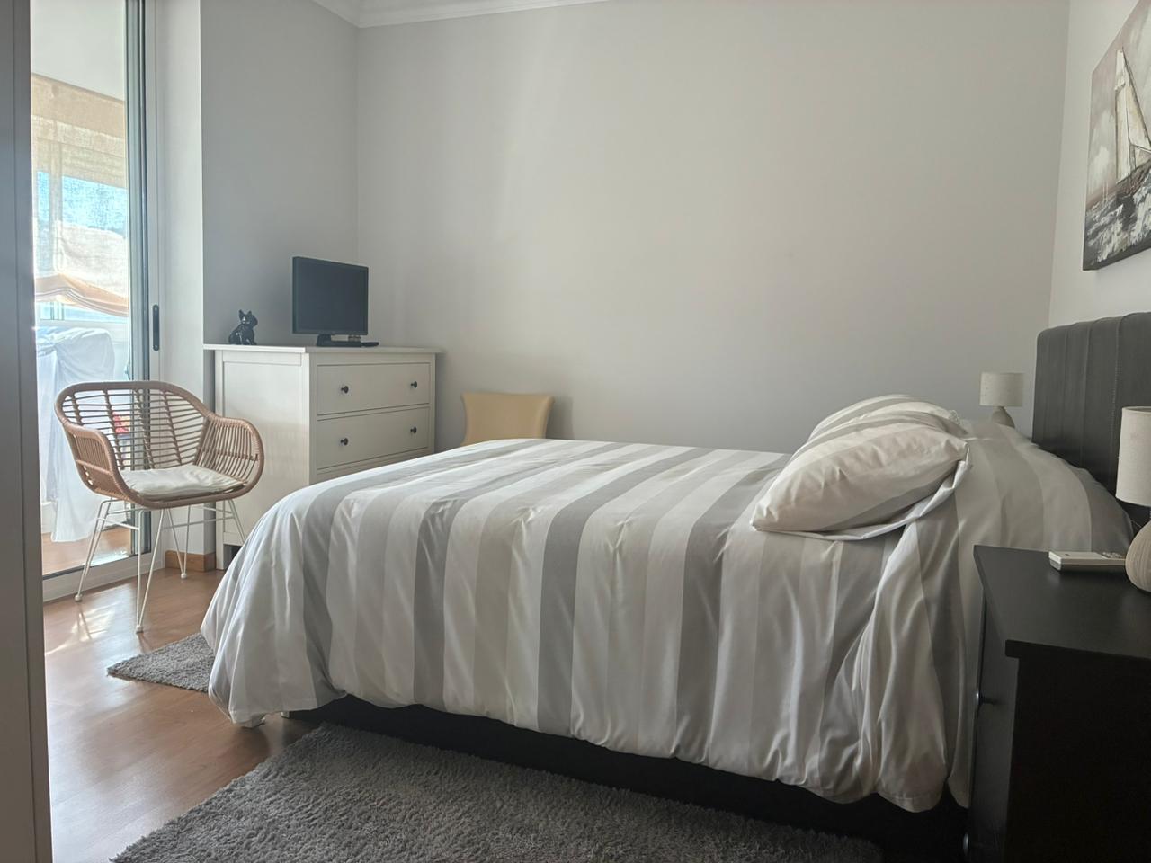 Imagen 29 Ático en alquiler en Vigo / Rosalia de Castro, pleno centro 