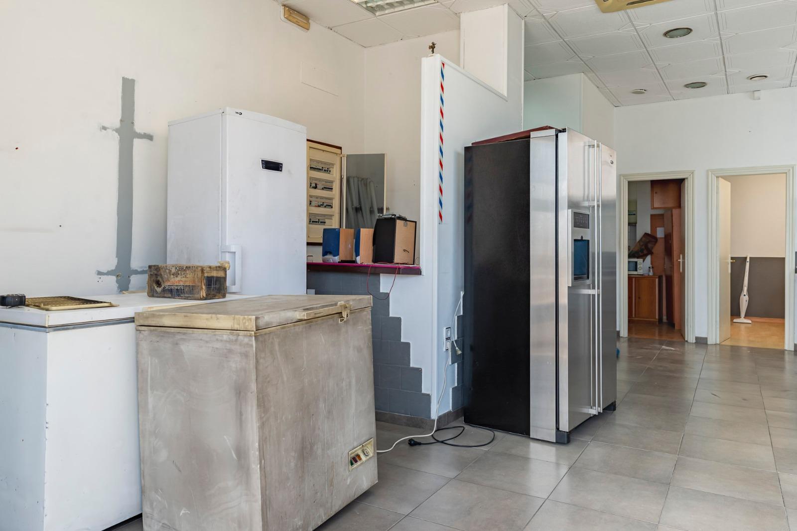 Imagen 13 Local Comercial en venta en Vigo / Zona Ramon Neto