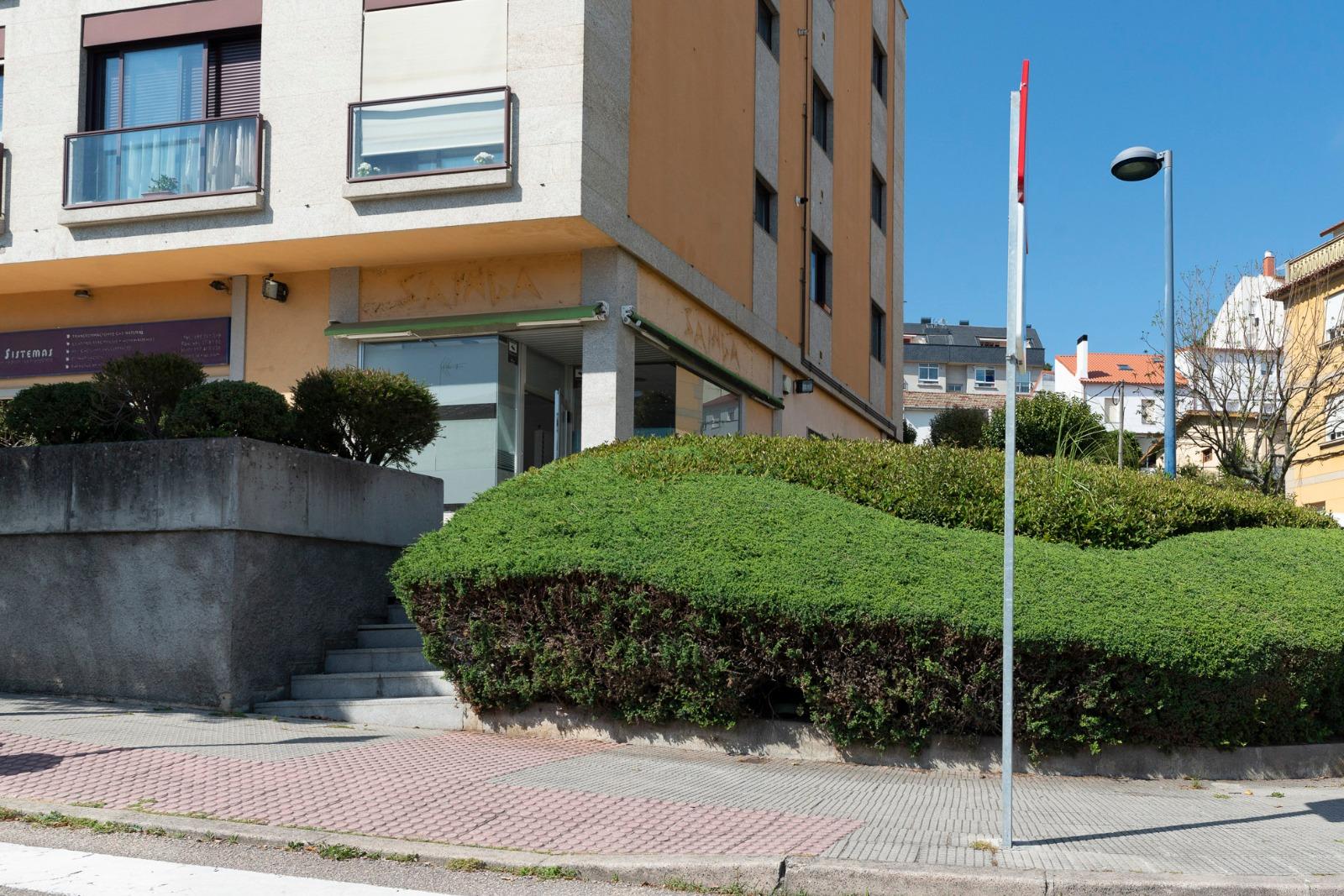 Imagen 3 Local Comercial en venta en Vigo / Zona Ramon Neto