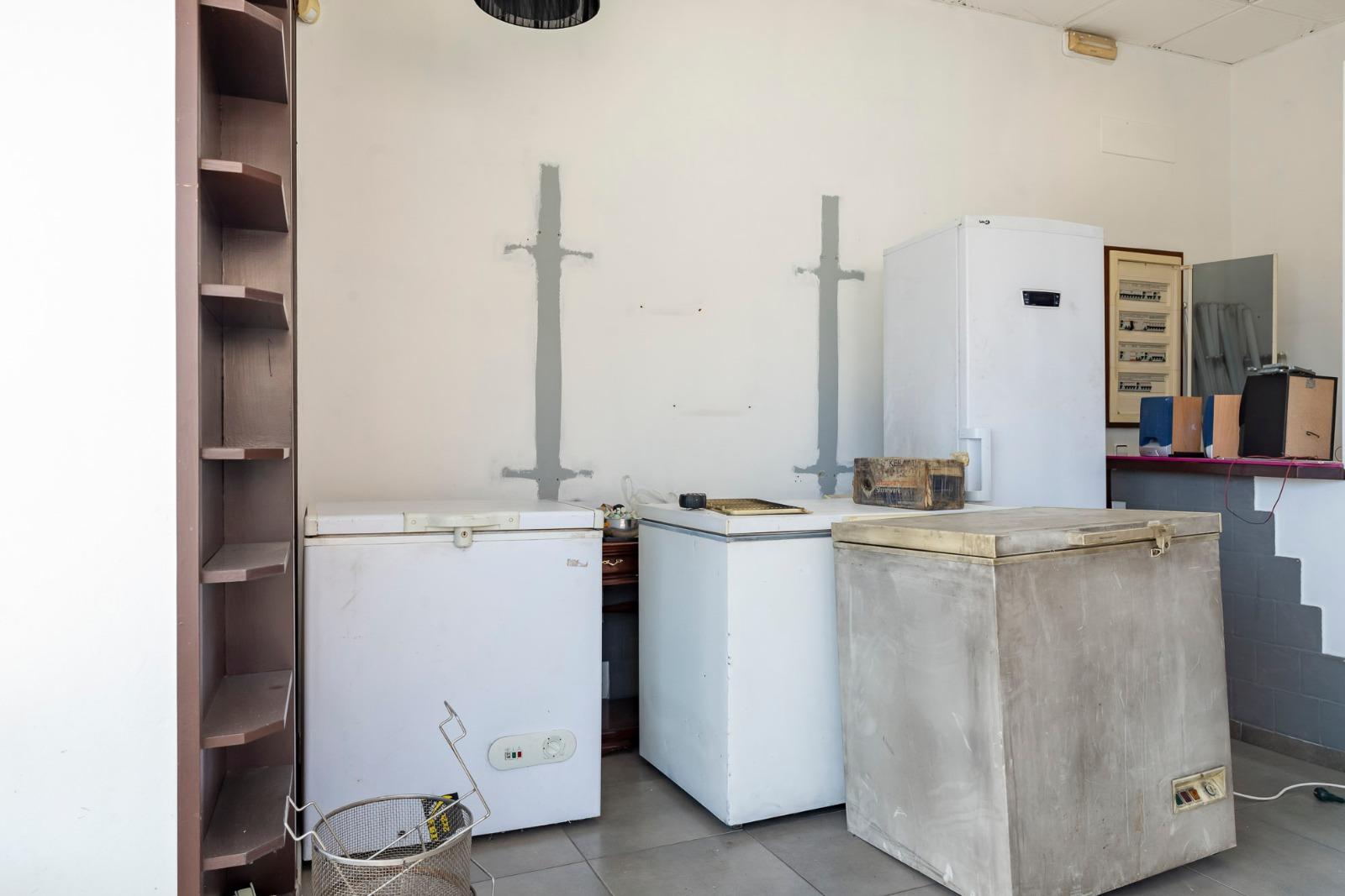 Imagen 19 Local Comercial en venta en Vigo / Zona Ramon Neto