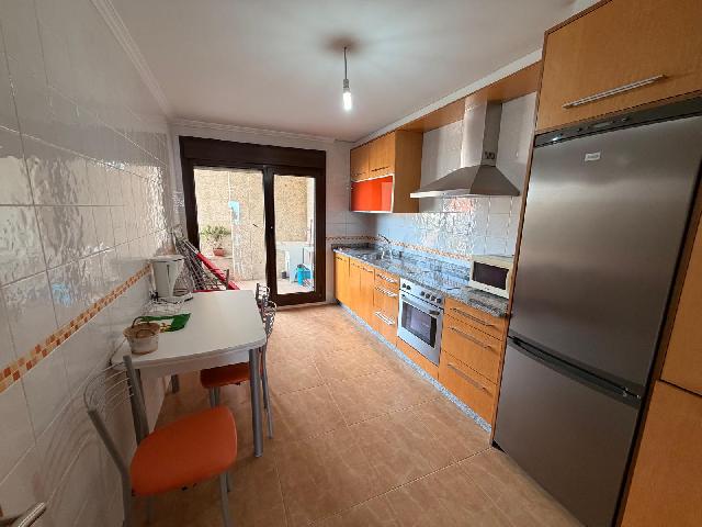 Imagen 6 Inmueble 302542 - Apartamento en alquiler en Sanxenxo / Frente a la playa de Carabuxeiras 
