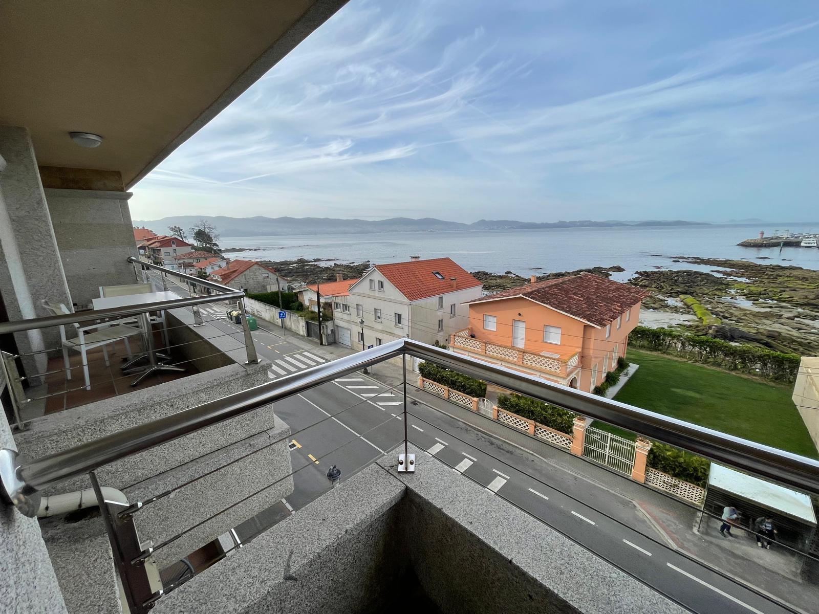 Imagen 16 Apartamento en alquiler en Sanxenxo / Frente a la playa de Carabuxeiras 