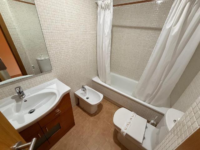 Imagen 8 Inmueble 302610 - Apartamento en alquiler en Sanxenxo / Frente a la playa de Carabuxeiras 