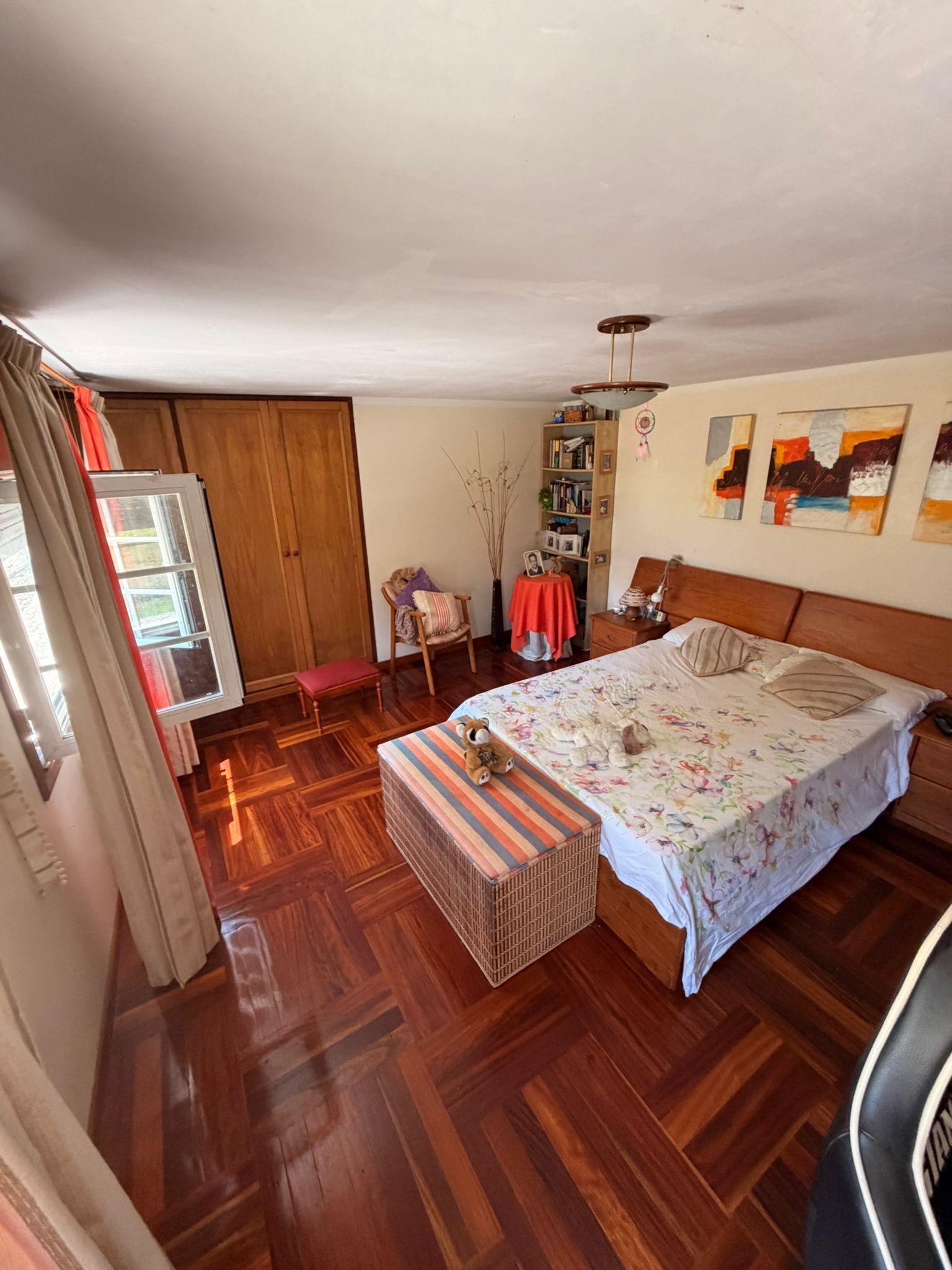 Imagen 14 Casa Aislada en venta en Vigo / Frente al parque de Fragoselo 