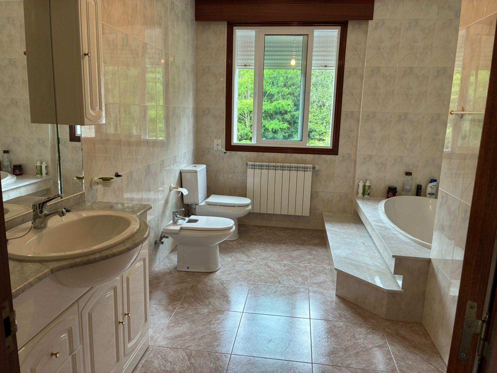 Imagen 15 Casa Aislada en venta en Porriño O / A 10 min del centro de Porriño 