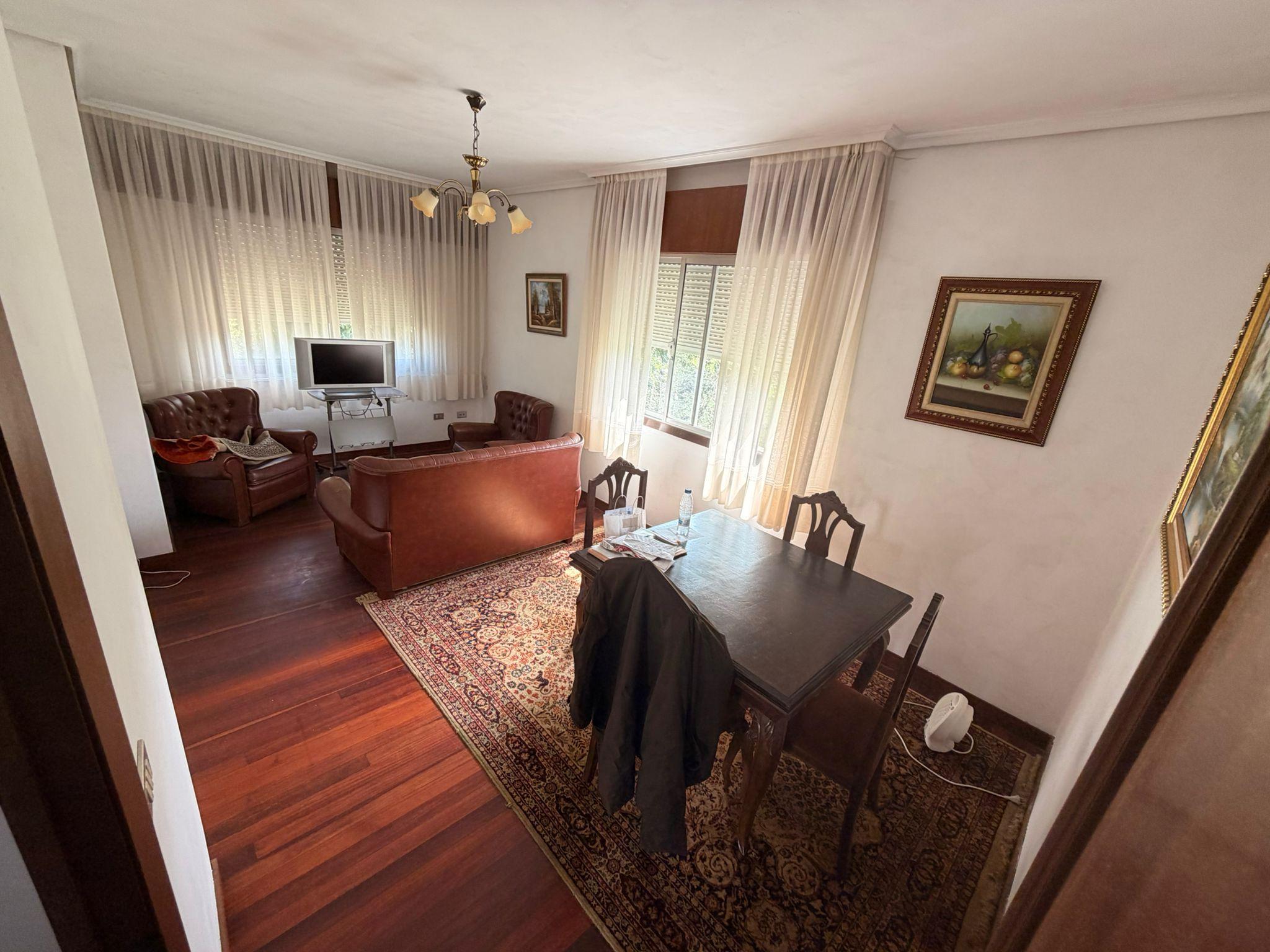 Imagen 7 Casa Aislada en venta en Vigo / Zona residencial de Bembrive, vistas al mar