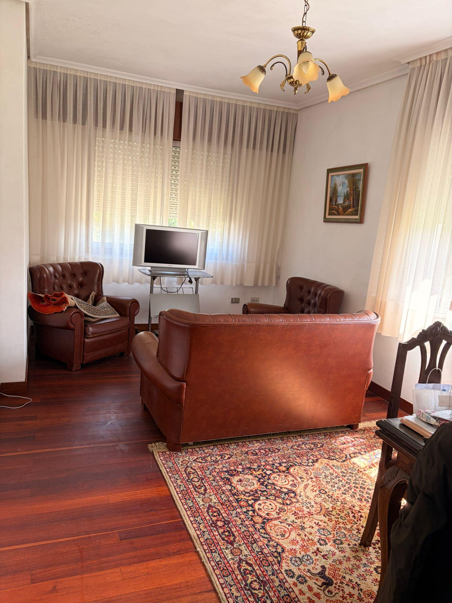 Imagen 12 Casa Aislada en venta en Vigo / Zona residencial de Bembrive, vistas al mar