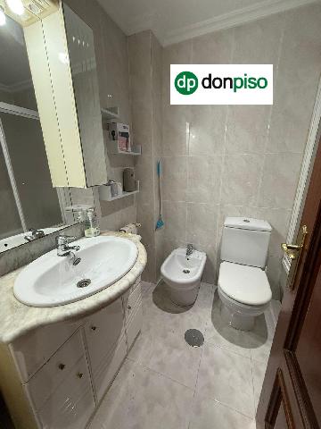 Imagen 5 Inmueble 303888 - Apartamento en venta en Vigo / En el corazon de la Plaza de la Miñoca