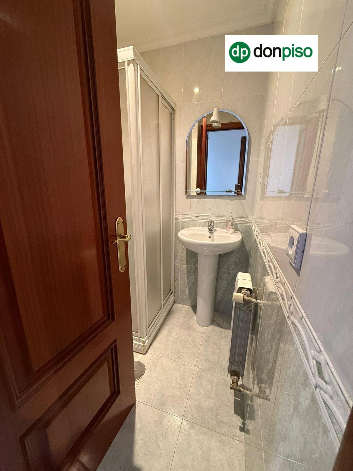 Imagen 6 Apartamento en venta en Vigo / En el corazon de la Plaza de la Miñoca