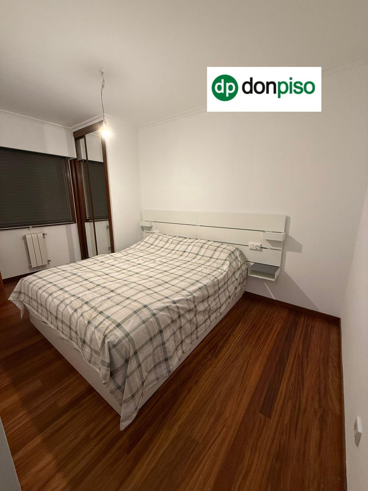 Imagen 8 Apartamento en venta en Vigo / En el corazon de la Plaza de la Miñoca