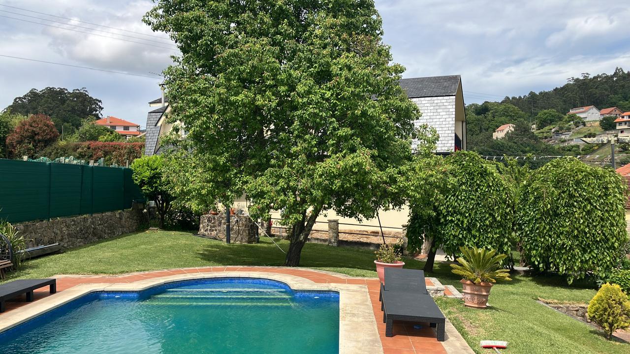 Imagen 1 Casa Aislada en venta en Pontevedra / A tan solo 15 min y 13km del centro de Pontevedra