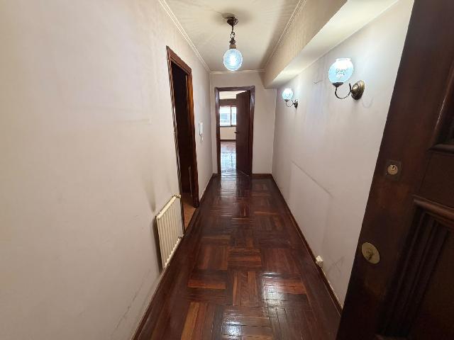Imagen 9 Inmueble 305102 - Piso en venta en Vigo / Sobre Av Camelias cerca de parque O Castro