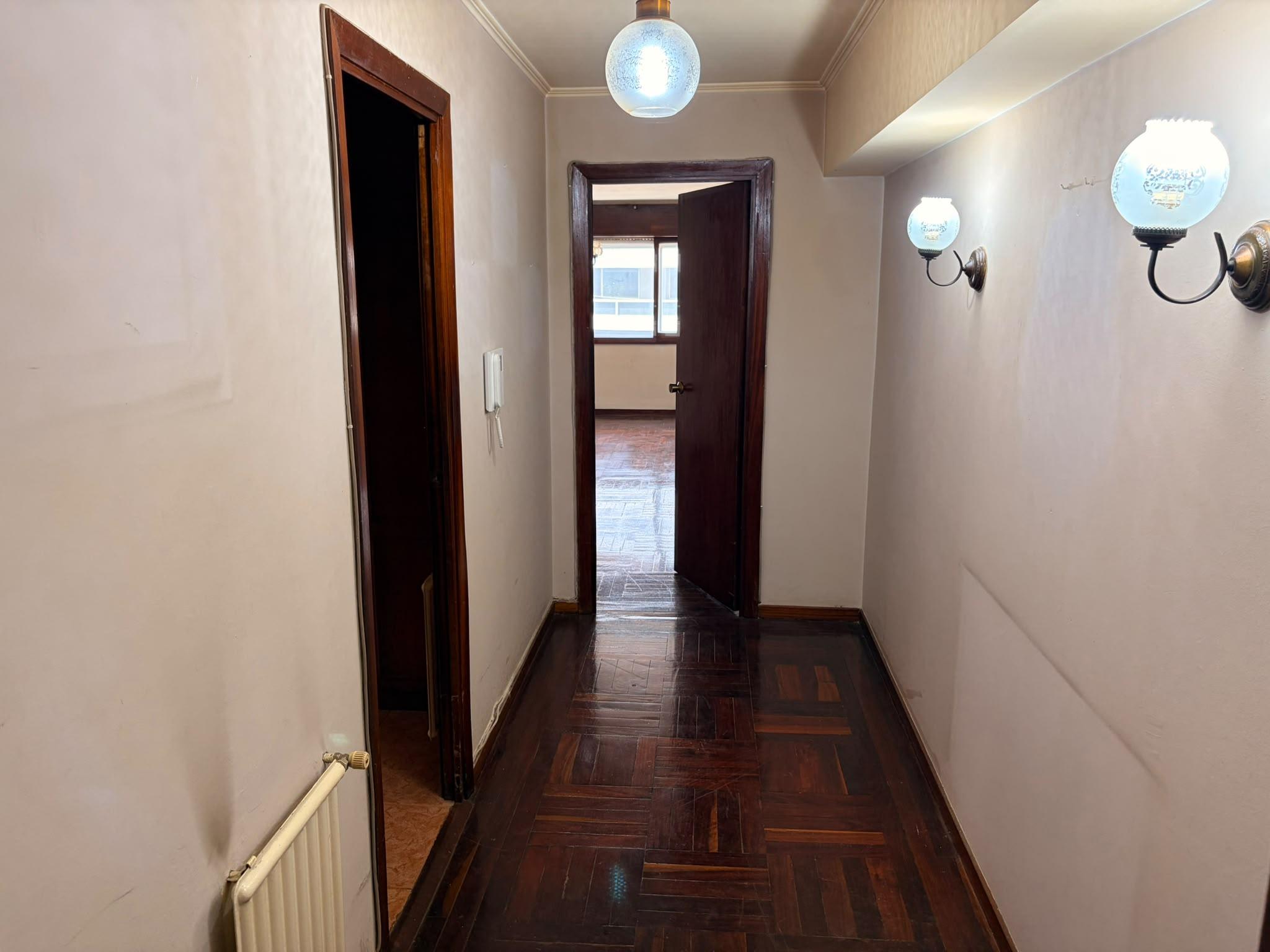 Imagen 12 Piso en venta en Vigo / Sobre Av Camelias cerca de parque O Castro