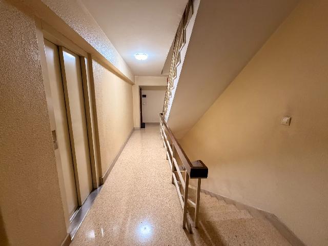 Imagen 2 Inmueble 305102 - Piso en venta en Vigo / Sobre Av Camelias cerca de parque O Castro