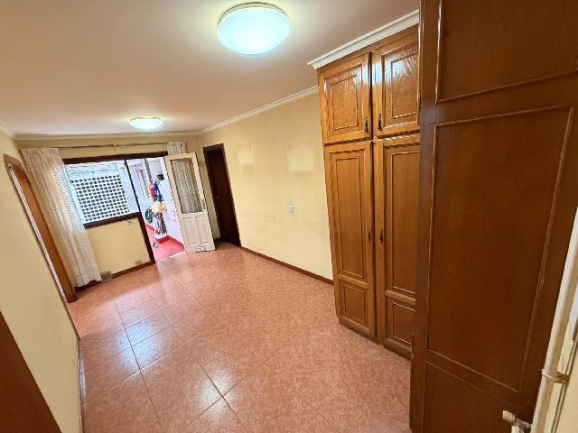Imagen 6 Inmueble 305102 - Piso en venta en Vigo / Sobre Av Camelias cerca de parque O Castro
