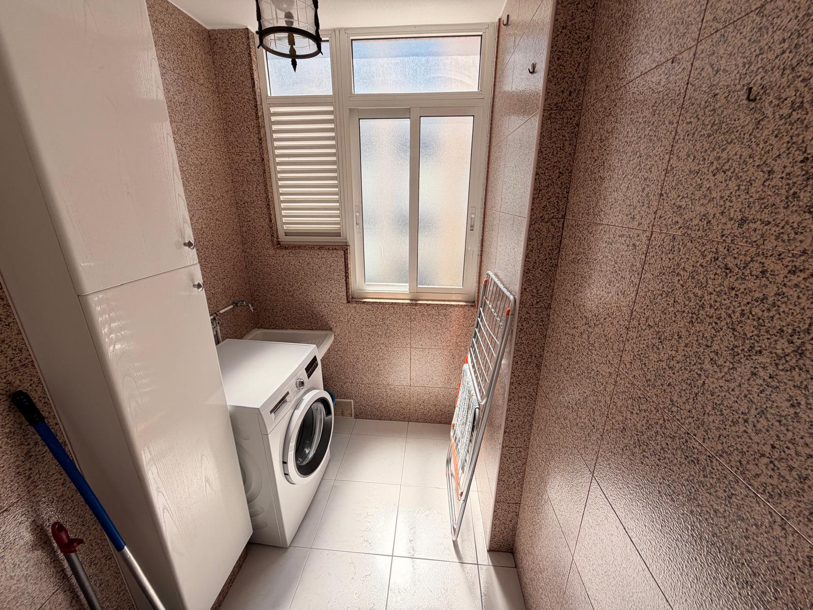 Imagen 10 Apartamento en alquiler en Vigo / A solo 100 mts de peritos