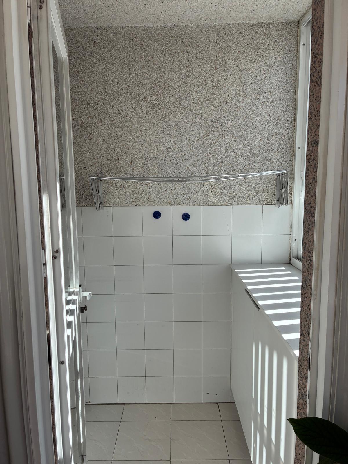 Imagen 15 Piso en venta en Vigo / En Castelao a 200 mts de plaza America