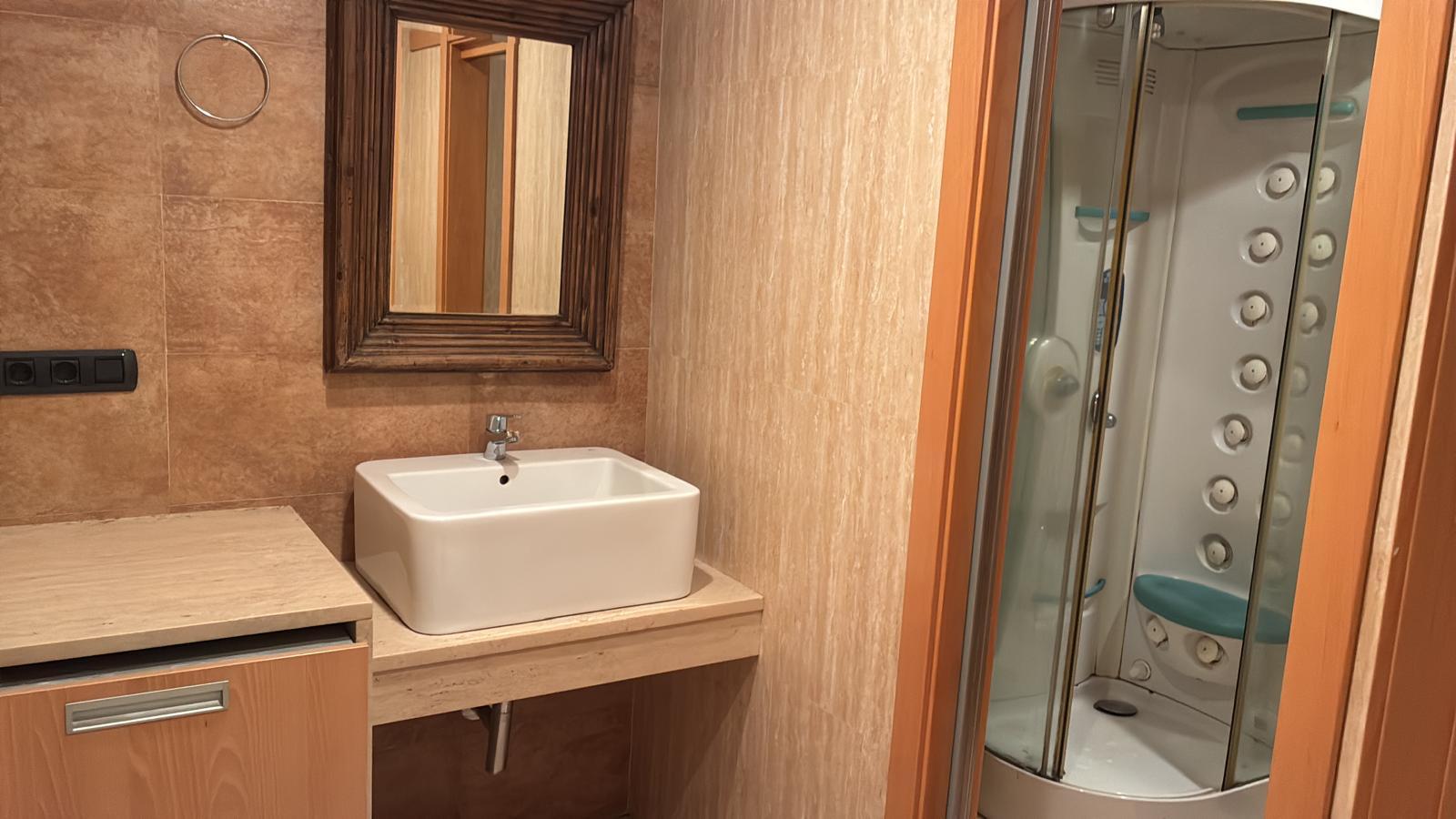 Imagen 8 Piso en venta en Vigo / A solo 100 metros del Corte Ingles