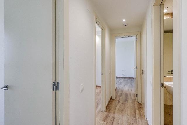 Imagen 13 Inmueble 300866 - Piso en venta en Barcelona / Passeig Taulat - En segunda línea de mar