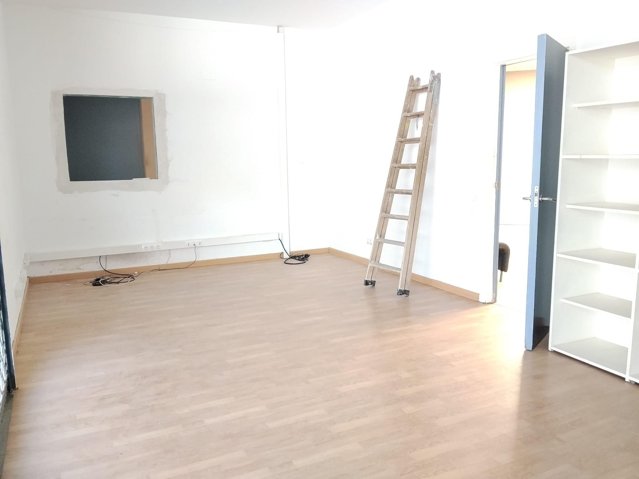 Imagen 6 Local Comercial en venta en Barcelona / La Vila Olímpica del Poblenou - Llull