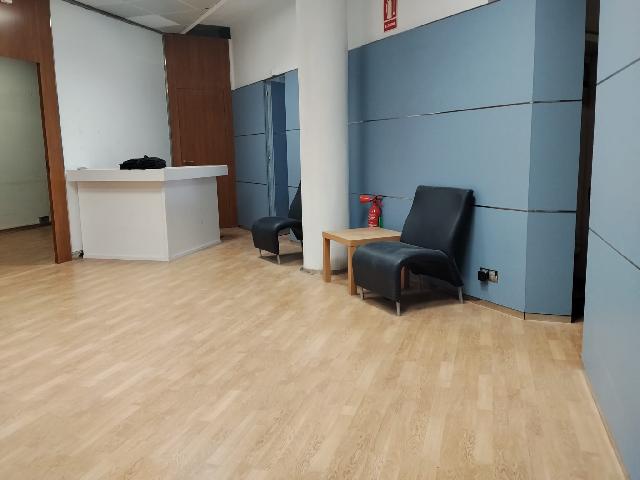 Imagen 4 Inmueble 301809 - Local Comercial en venta en Barcelona / La Vila Olímpica del Poblenou - Llull