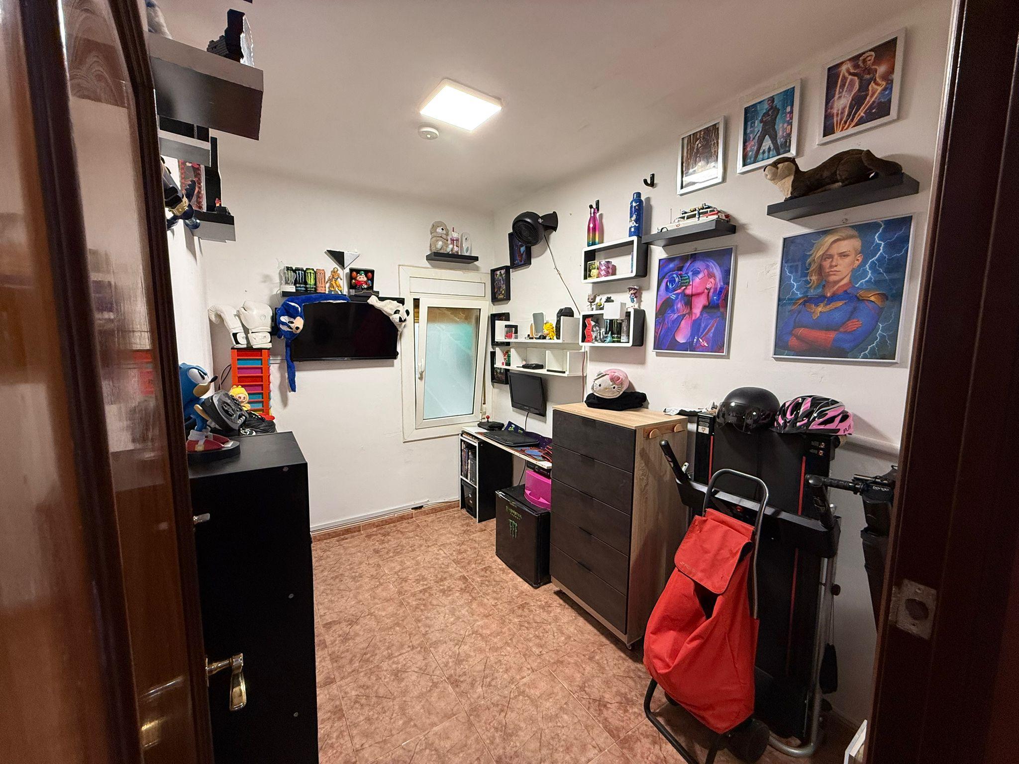 Imagen 5 Piso en venta en Barcelona / Espronceda - Jardins de Gandhi