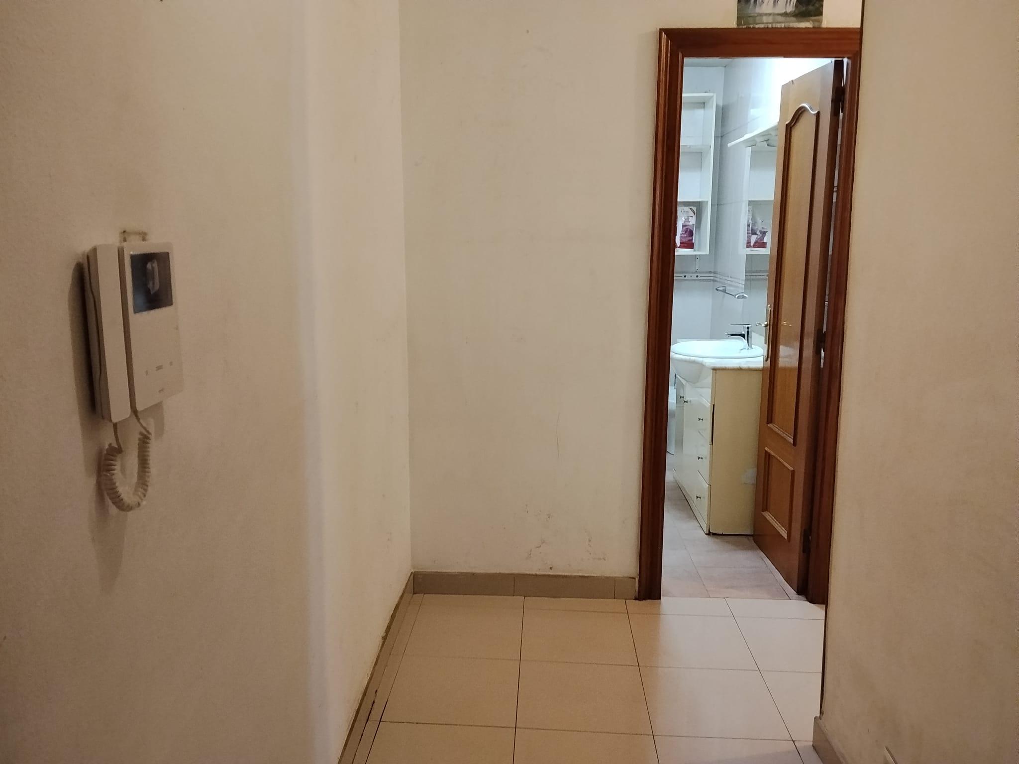 Imagen 11 Piso en venta en Barcelona / Freser - Camp de l´Arpa