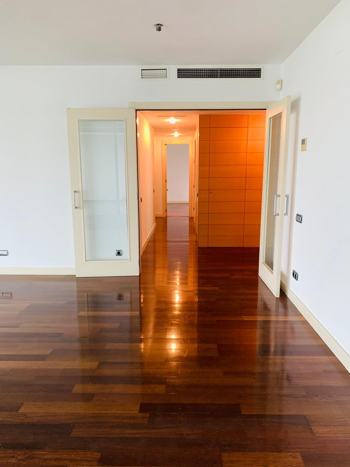 Imagen 10 Piso en venta en Barcelona / Diagonal Mar - García Fària