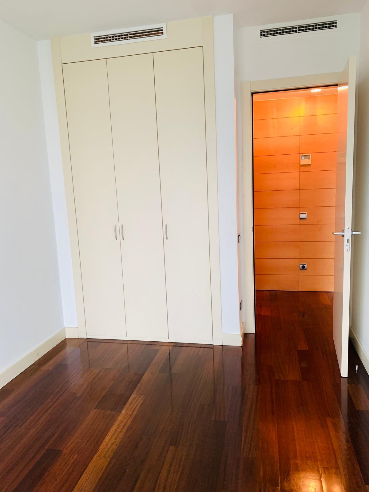 Imagen 20 Piso en venta en Barcelona / Diagonal Mar - García Fària