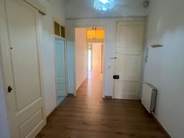 Imagen 10 Inmueble 305000 - Piso en venta en Barcelona / Junto al Mercado del Clot