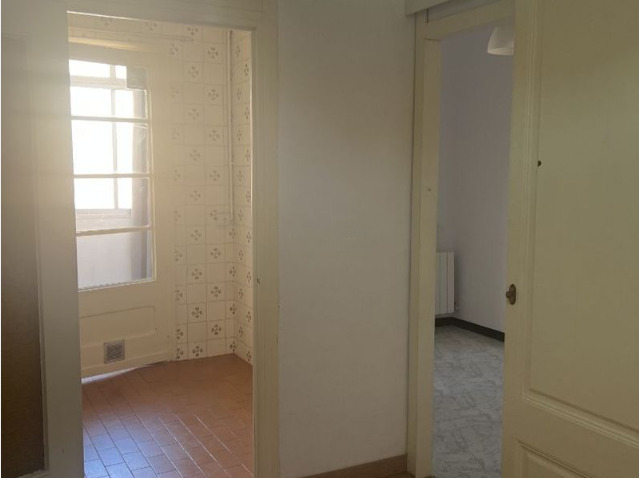 Imagen 3 Inmueble 305000 - Piso en venta en Barcelona / Junto al Mercado del Clot