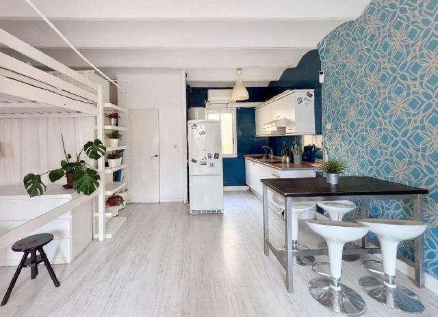Imagen 3 Inmueble 305976 - Piso en venta en Barcelona / Robador - Hospital