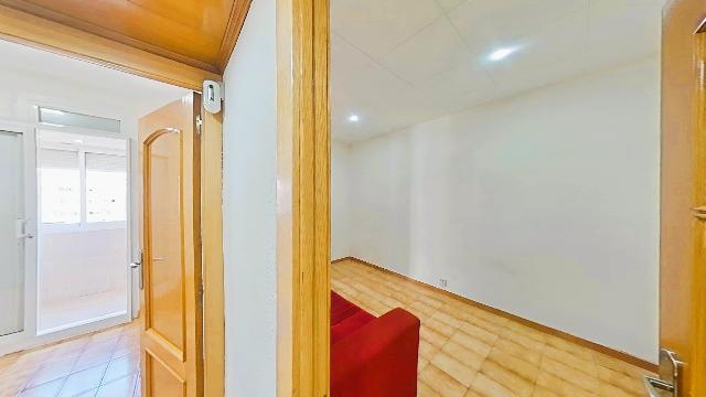 Imagen 5 Inmueble 306042 - Piso en venta en Barcelona / Calle Pujades - Bilbao