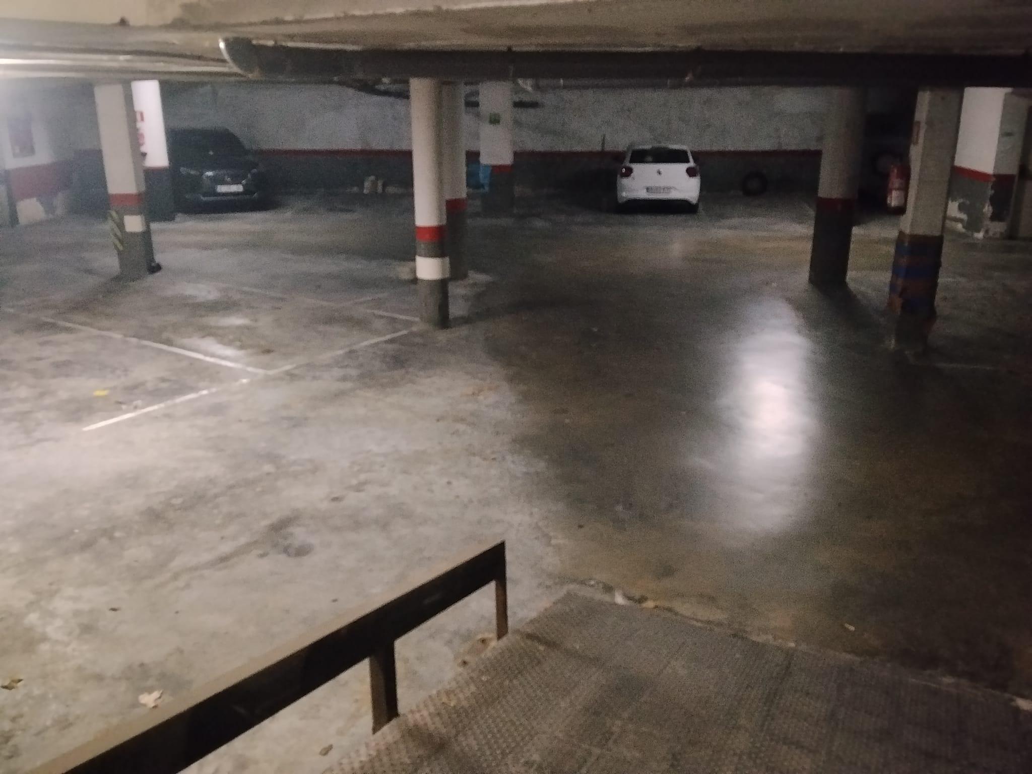 Imagen 2 Parking Coche en venta en Barcelona / Lope de Vega - Passeig Taulat